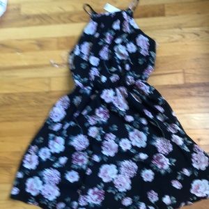 NWT Francesca’s floral dress